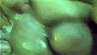 yo, driftwood, watch barfootkontessa make puddles with that solo action?