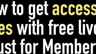 Vicky vette stretches her big ass with a glass dildo