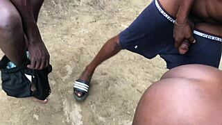 all neihbors gone for werk, invited ig influenser home to fuk outdoor with my best frend