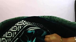 Indian Girl Sucks Stepbrother's Cock In Amateur Blowjob