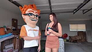 Lola Pearl's Garage Sale Turns Into Hardcore Facial And Tit Cum Session