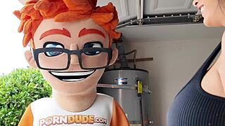 Lola Pearl's Garage Sale Turns Into Hardcore Facial And Tit Cum Session