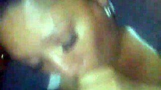 出轨熟女婊子吸鸡巴吞精口爆