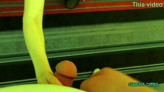 Sandra deepthroats cock with her full mouth