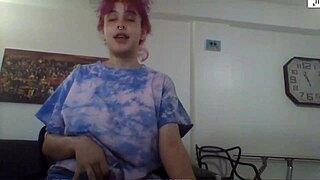 i got big tits and masturbate solo on web chat