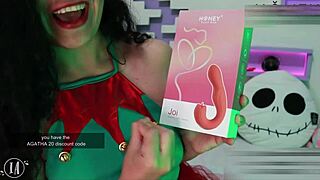 Check out this clit licker and g-spot vibrator unboxing with agatha dolly