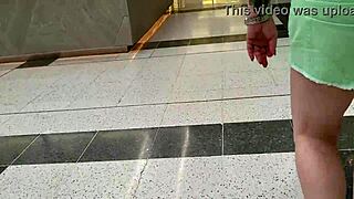 Trashy Kiwi Slut Shows Pussy At Mall