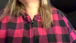 não acredito nisso quase fui expulso da academia pela minha vestes ficaram com muito tesão vendo meus peitos durinho pulando