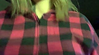 não acredito nisso quase fui expulso da academia pela minha vestes ficaram com muito tesão vendo meus peitos durinho pulando