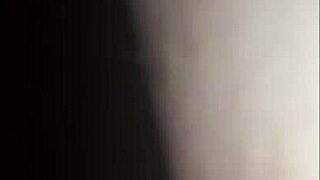 i'm chatting with this indonesian wife while her husband's out, things got steamy