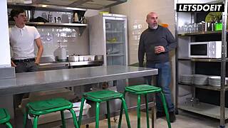 Spanish Milf Medusa Feels Intense Pleasure Fucking Hostel Guest's Monster Cock