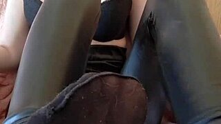 Wow! Me in latex is all you crave right now!