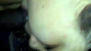 Latina BBW bedrar ved å suge hard kuk