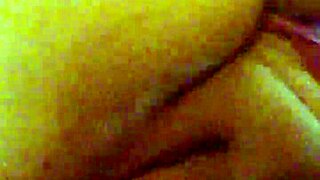 i'm watchin' mzslippery masturbatin' her shaved pussy in the mirror