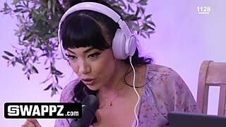 Stepmoms and Stepsons Swap Dirty Secrets on Air