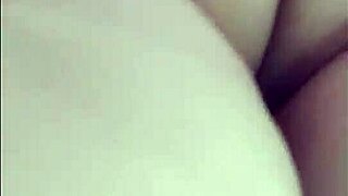 acosando a madura culona en falda en lima