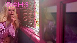 Loira Gostosa Smoking Cigarette in Raw Fetish Display