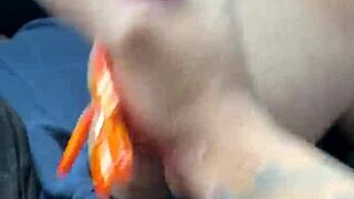 I got horny after seeing my boyfriend kiss me, showing off my big clit and tits.