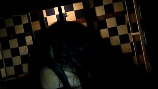 mujer sabe hacerlo en hotel con viejo