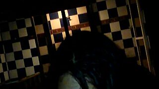 mujer sabe hacerlo en hotel con viejo