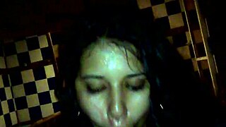 mujer sabe hacerlo en hotel con viejo