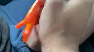 I got horny after seeing my boyfriend kiss me, showing off my big clit and tits.