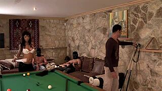 Get to Know Strangers Sexually Outdoors!