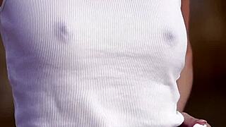 femjoyxxx com - sensual babe in slow motion by ocean