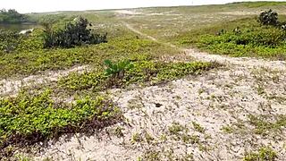 Amateurs Fuck Hard on Beach with Deep Blowjob!