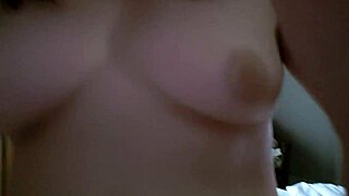 i'm pounding my wife's fat pussy on holiday