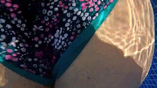 Milf culona banged in water, craves cock over food! 🍆