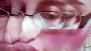 Chick Nude Lips Makes You Hot!