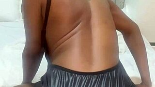 why's your bouncy ass twerking like that?