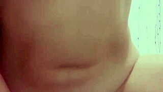 Colombian latina jerks off in the bath 😊