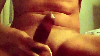 paja a la mañana con masturbación intensa