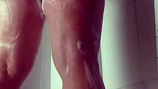 Encuentro En La Ducha A La Mama De Mi Mejor Amigo