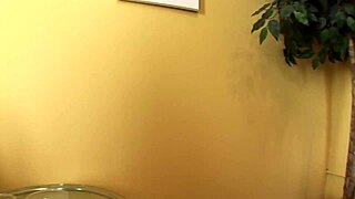 Doctor gives quickie fucking in hospital