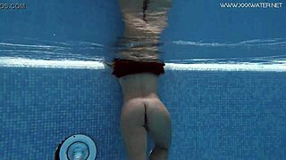 Diana Rius touches her hot tits underwater in the pool