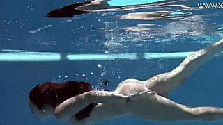 Diana Rius touches her hot tits underwater in the pool
