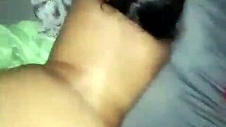 A Putinha Da Minha Esposa Adora Dar De 4 Com O Plug