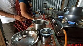 Cooked with Kitchen Room Fuck by Servant in Hardcore Indian Deepthroat Action