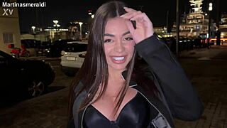 fucking my long cock tinder date - martina smeraldi and yeri blue 😏