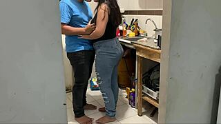 El Pervertido De Mi Amigo Aprovecha Para Meter Su Verga En Mi Vagina Y Boca