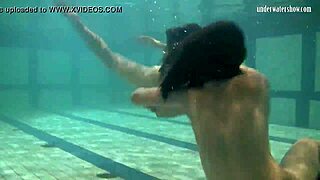 Bouncing tits of lesbians Katka and Barbara underwater