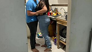 El Pervertido De Mi Amigo Aprovecha Para Meter Su Verga En Mi Vagina Y Boca