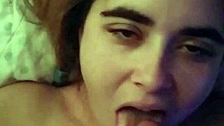 Hisap suami dalam dengan mulut mahir milf berambut perang