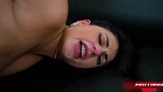 the famous tiktok girl in this hot porn video, she's a cute latina getting fucked with frotinha