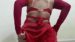 Feeling so hot watching Indian desi girl finger herself on live cam