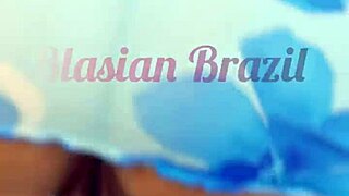 Tirei a camisinha pra gozar dentro da casada gostosa