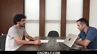 Γιος και άντρας γαμάνε τη μητριά όποτε γουστάρουν freeuse